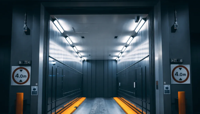 Dimens&otilde;es padr&atilde;o do elevador de carga